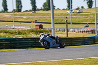 Middle Group Silver_Grey Bikes